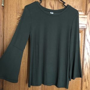 Bell sleeve long sleeve tee (NWOT)